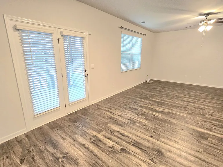 4828 Southwind Rd — Photo 14