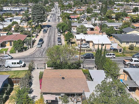 2nd image of 17860 E Laxford Rd