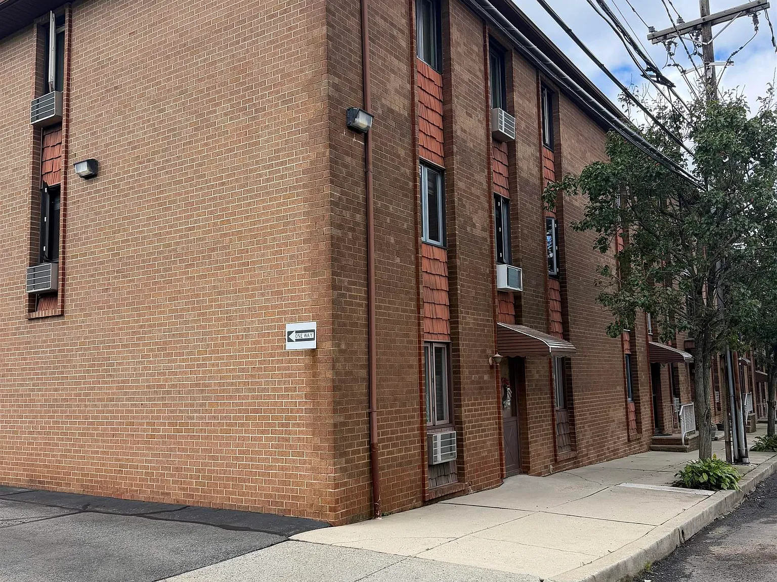 North Street — Photo 1