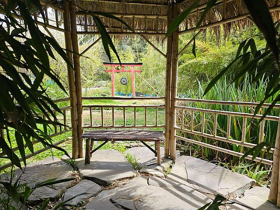 3rd image of 5601 Freedom Blvd