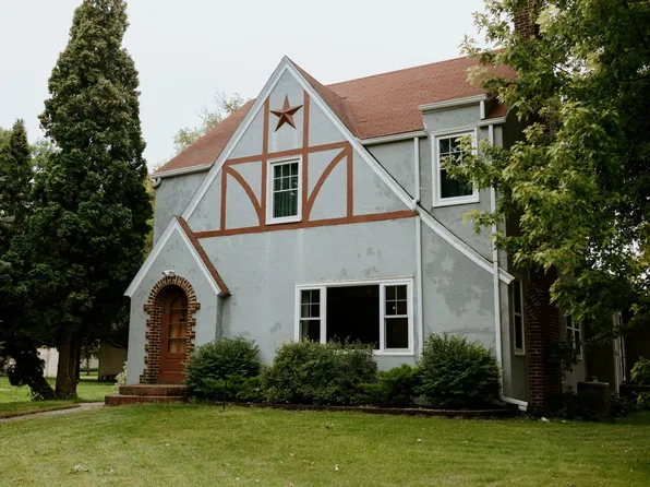 201 2nd St W, Chokio, MN 56221