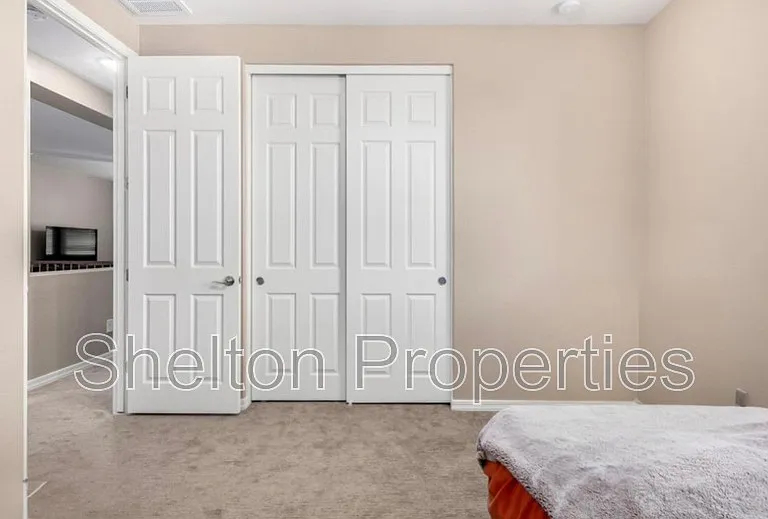 15062 W Portland St — Photo 20