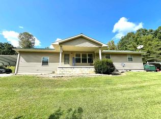 8028 Grahn Rd, Olive Hill, KY 41164