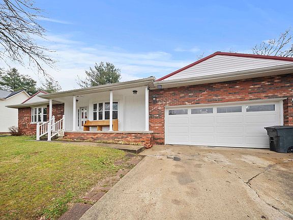 4th image of 2041 Harris Way