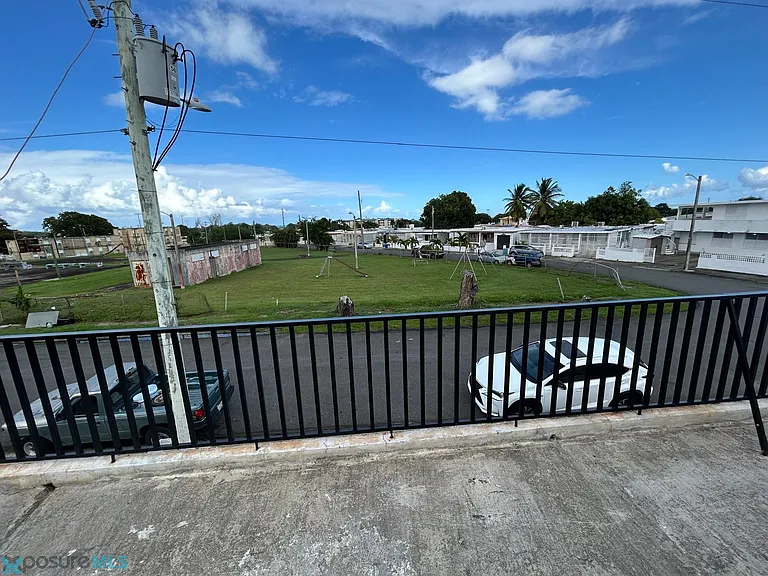 B-25 Calle 3 #2 — Photo 8