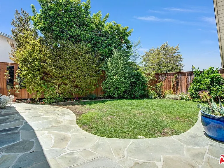 2855 Dunleer Pl — Photo 14