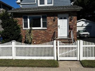 205 Valley Brook Ave #1, Lyndhurst, NJ 07071