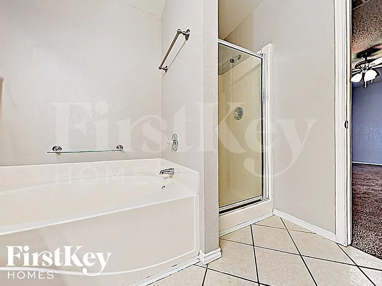 3955 Cypress Gardens Dr — Photo 9