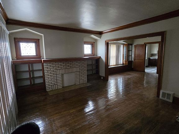 4th image of 4092 E 139th St #Up