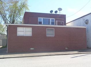 609 E 5th St, Huntingburg, IN 47542