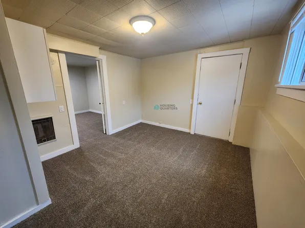 519 4th St APT 10, Cheney, WA 99004