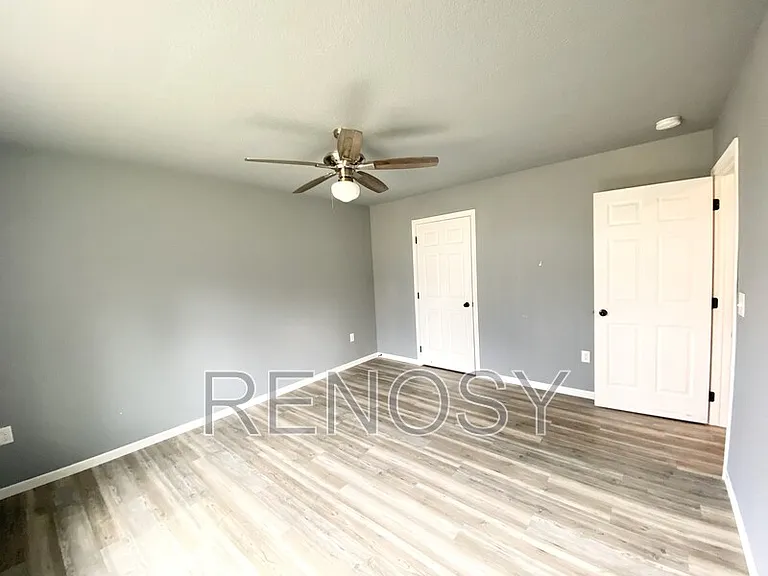 217 E Front St #B — Photo 12