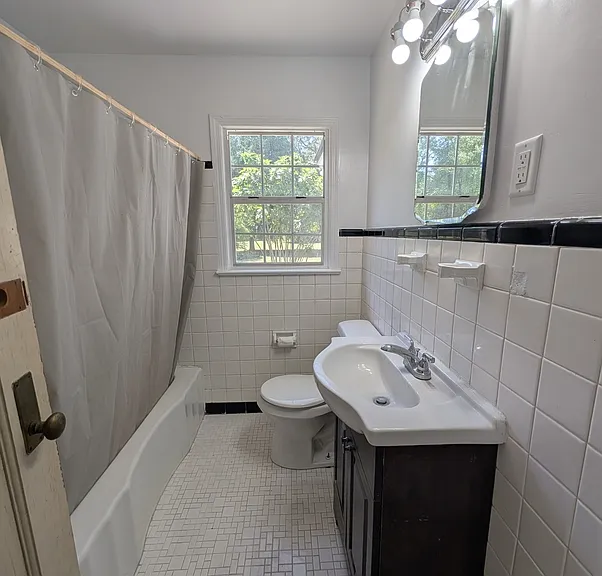 427 Crossway Rd — Photo 11