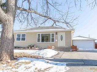 236 N 42nd St, Rapid City, SD 57702