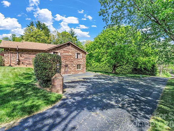 4th image of 218 Brown Rd