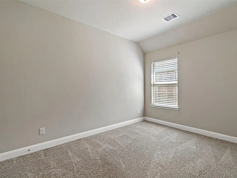 18710 Lynnwood Crest Ln — Photo 38