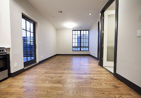 3rd image of 867 De Kalb Ave #5G