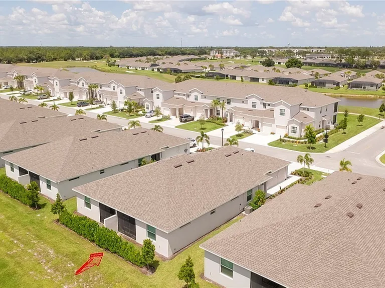 20601 Hazelnut Ct — Photo 31