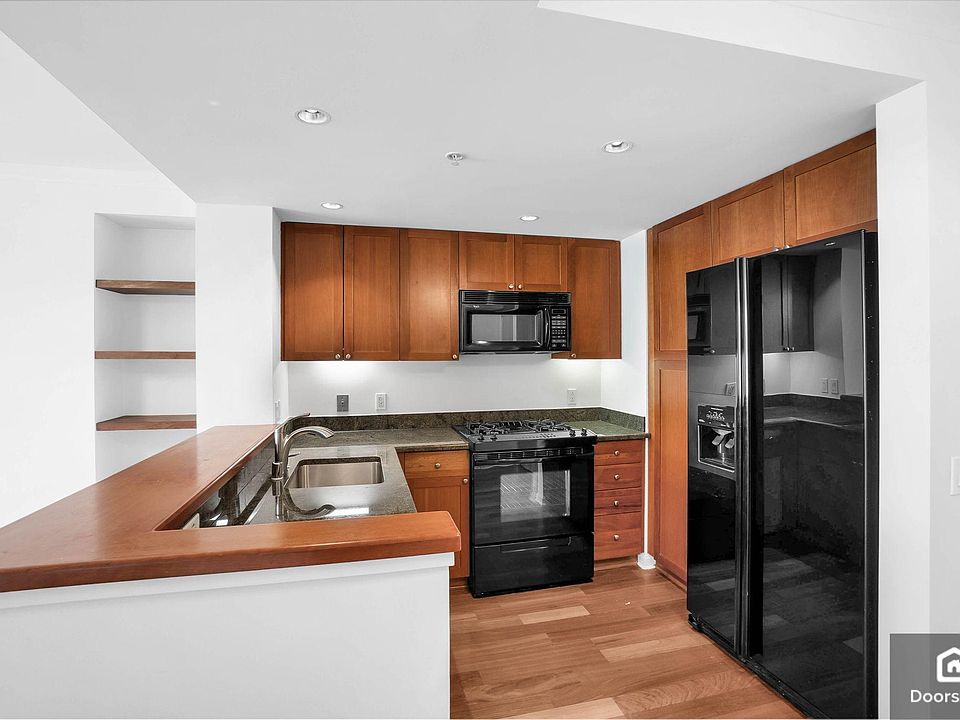 1st image of 400 Beale St APT 1309
