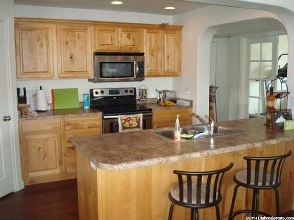 3rd image of 5043 W Calton Ln Unit 105