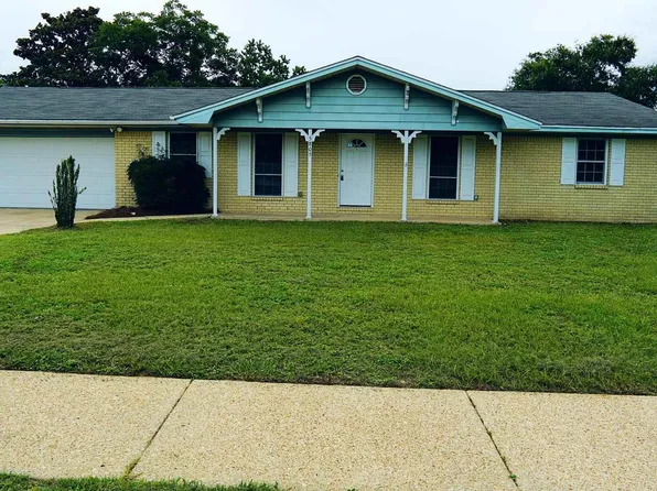 5805 Adelyn Rd, Pensacola, FL 32504