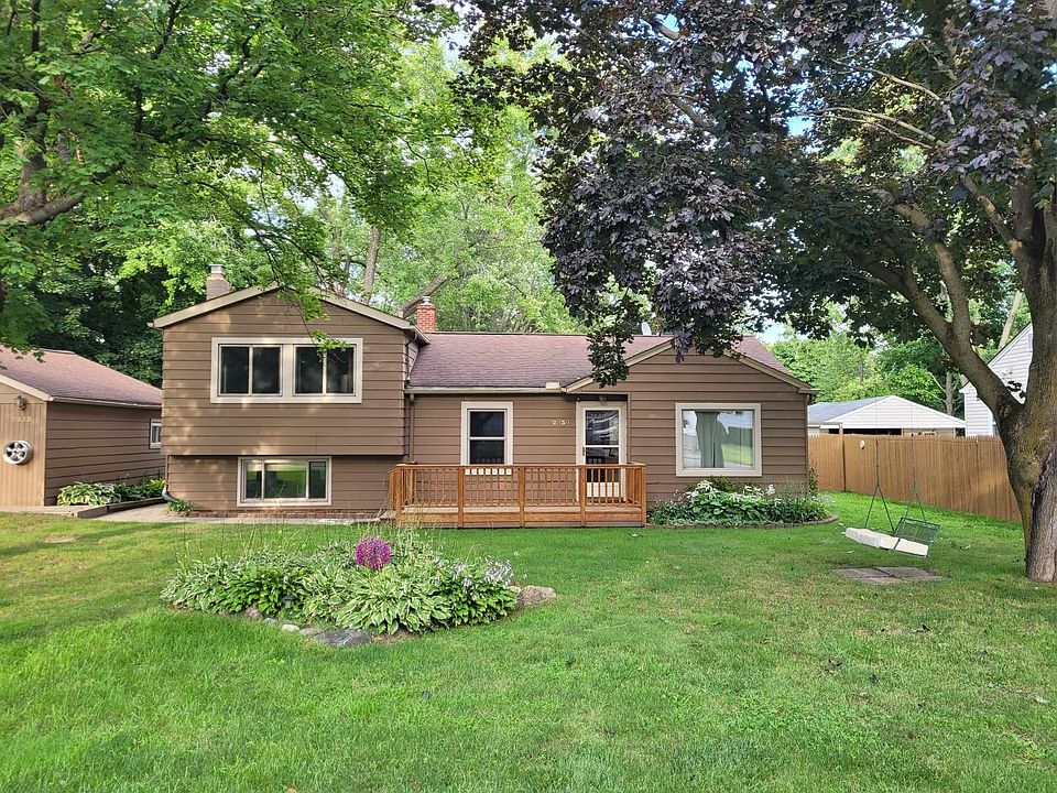 1st image of 2230 Hedge Ave
