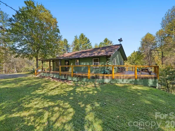 37 White Pine Ln, Burnsville, NC 28714