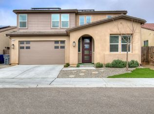 4059 Buckingham Ave, Clovis, CA 93619