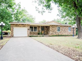 210 Laurel Dr, Winters, TX 79567
