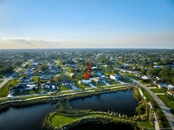 456 NW Byron St, Port Saint Lucie, FL 34983