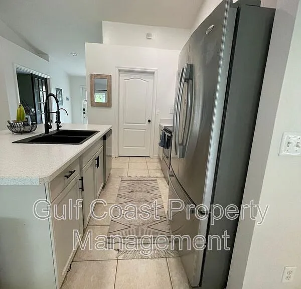 417 Broadmoor St — Photo 16
