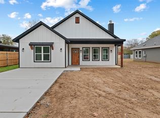 203 Owens St, Bridgeport, TX 76426