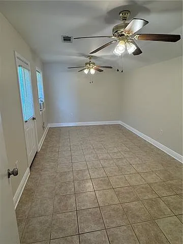 355 Roseland Pkwy — Photo 15