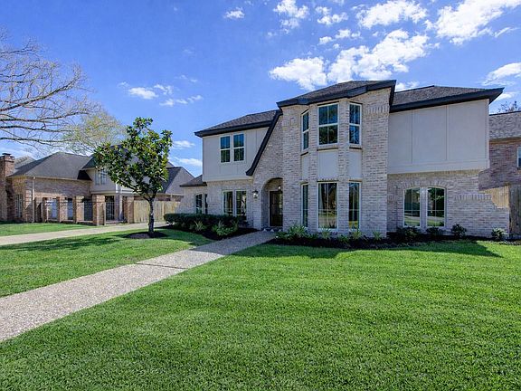 2nd image of 20615 Cranfield Dr