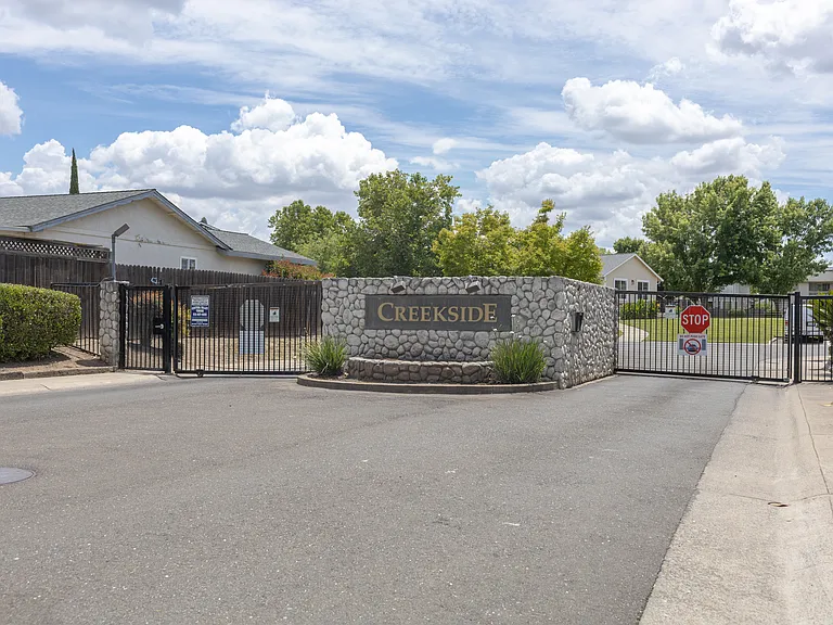 183 Creekside Cir — Photo 18