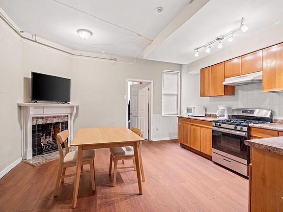 2nd image of 4129 Woodland Ave