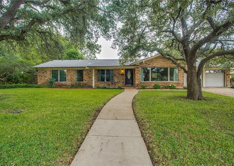 1st image of 6009 Wedgmont Cir N