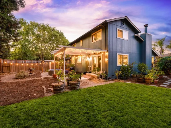 2484 College Park Circle, Santa Rosa, CA 95401