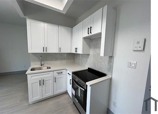 2nd image of 360 E 194th St #3D