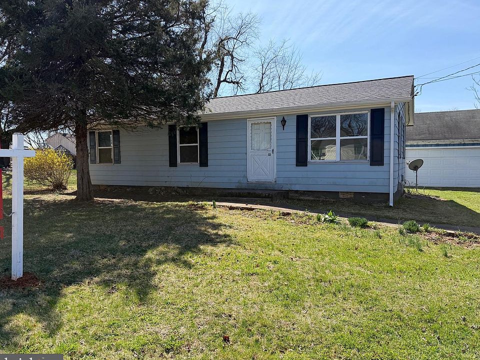 1st image of 90 Bugle Ln