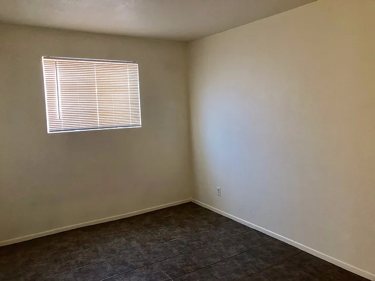 7107 N 53rd Ave — Photo 19