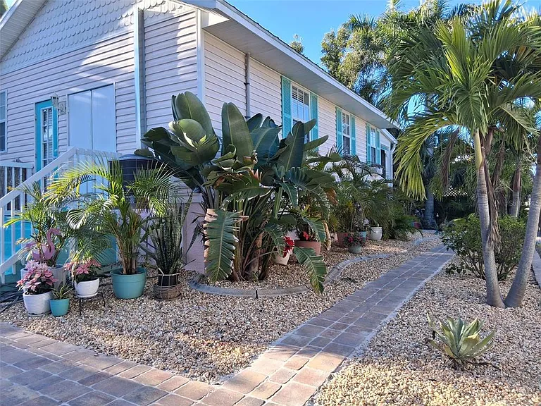 216 Berry St — Photo 10