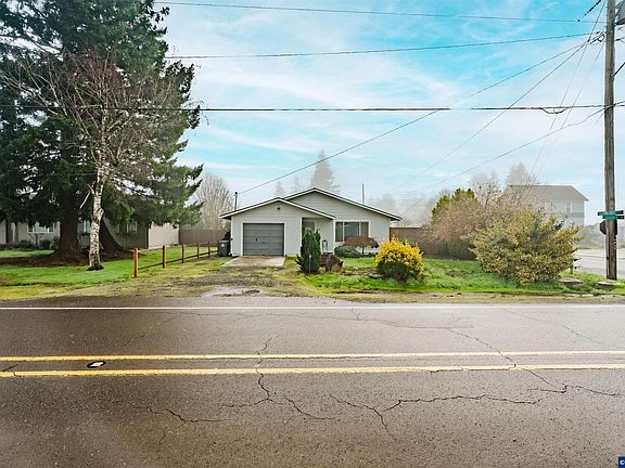 2nd image of 120 3rd St