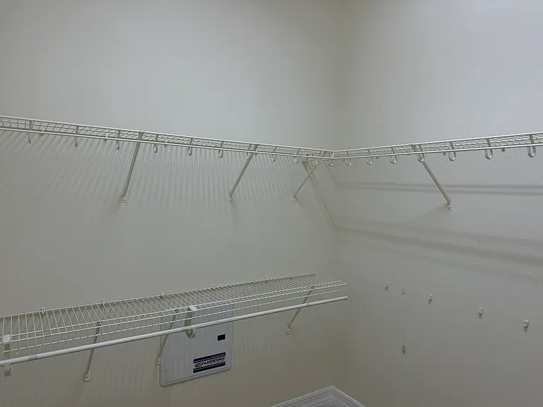5914 Trieda Dr — Photo 16