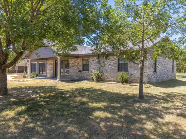 399 Rs County Rd #3425, Emory, TX 75440
