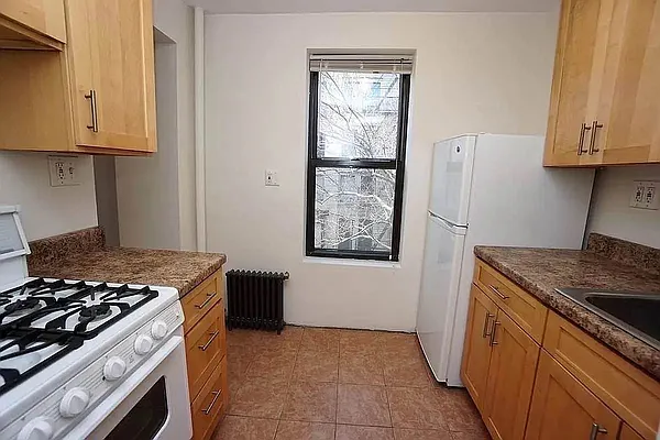 Rented by Universal Realty Group | media 13