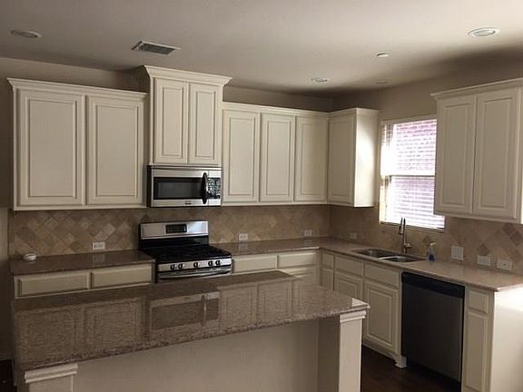 2nd image of 4413 Blackjack Oak Dr
