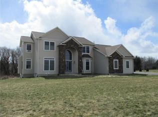 4828 Appaloosa Trl, Clay, NY 13041