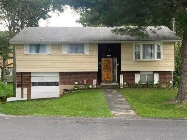 1259 Mine St, Old Forge, PA 18518