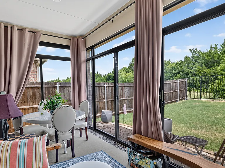 3936 Sidney Ln — Photo 18
